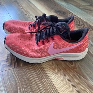 Nike Zoom Pegasus 35 - women’s 9